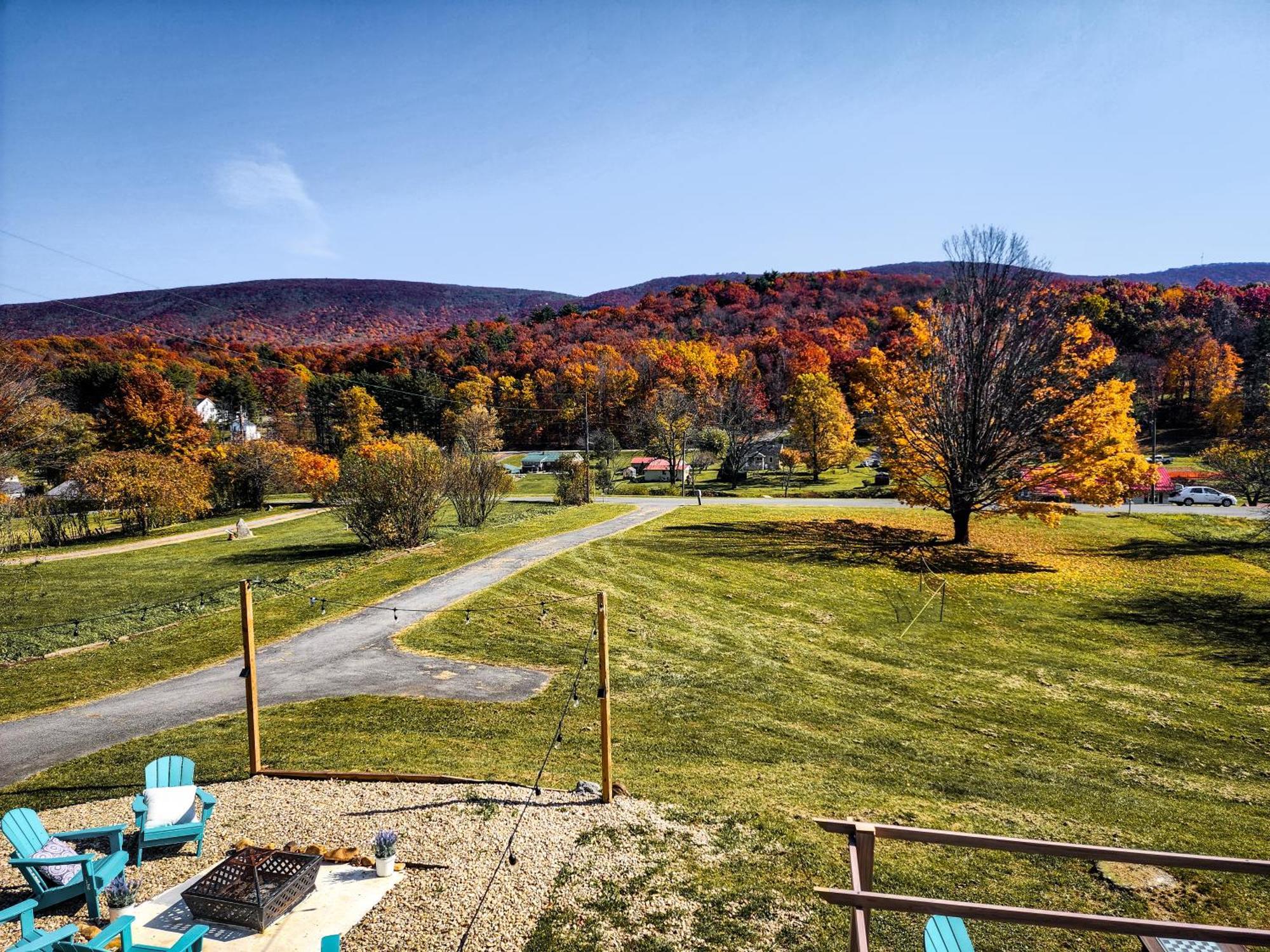 Carloover Vista: Mountain Escape Hot Springs